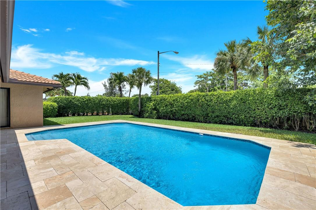 21920 Holly Tree Way Boca Raton, FL 33428 - Photo 38 of 49 Photo 39