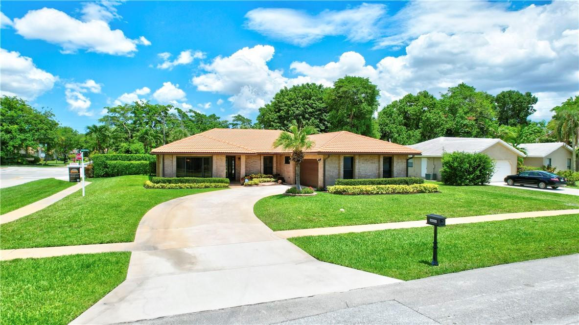 21920 Holly Tree Way Boca Raton, FL 33428 - Photo 40 of 49 Photo 41