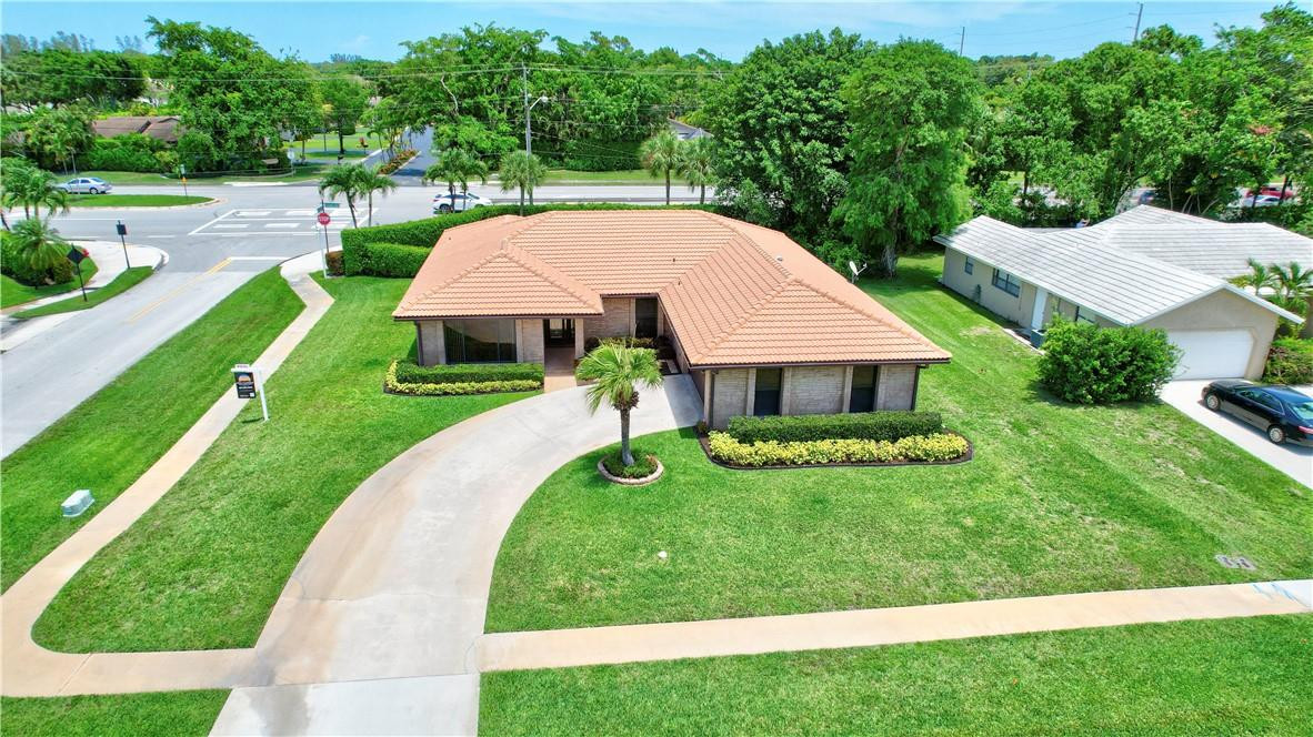 21920 Holly Tree Way Boca Raton, FL 33428 - Photo 47 of 49 Photo 48