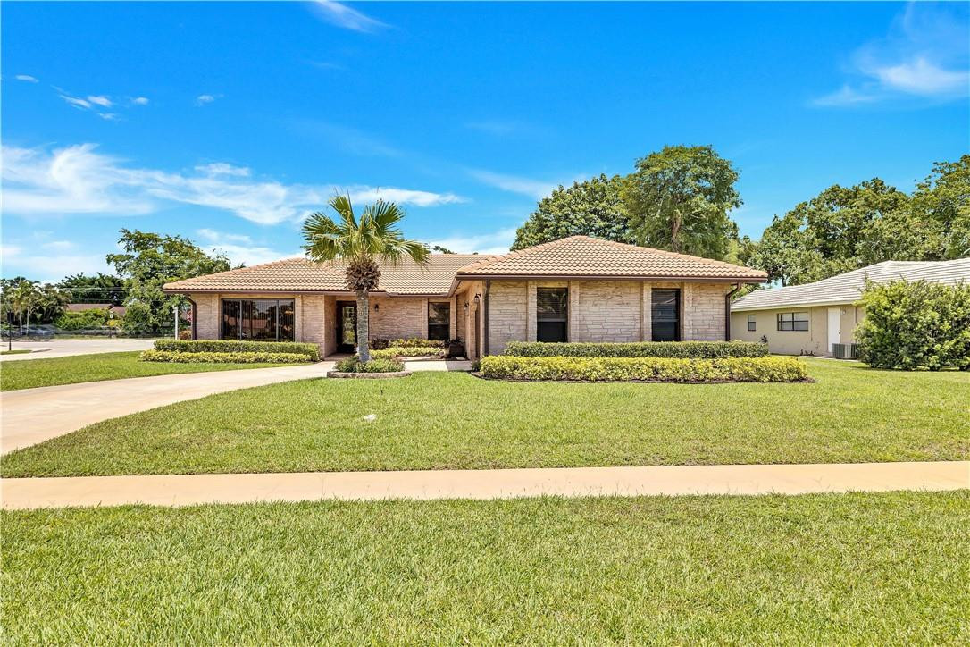 21920 Holly Tree Way Boca Raton, FL 33428 - Photo 5 of 49 Photo 6