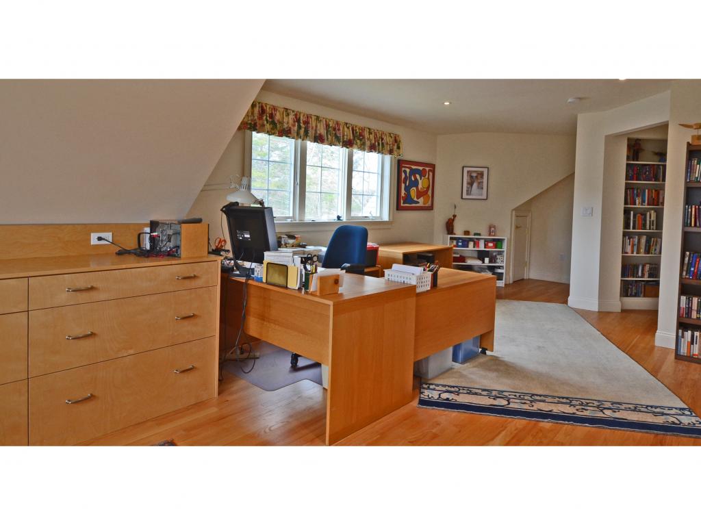 100 Shepard's Cove Road, Unit J2 Kittery, ME 03904 - Photo 20 of 32 Gallery Image 20