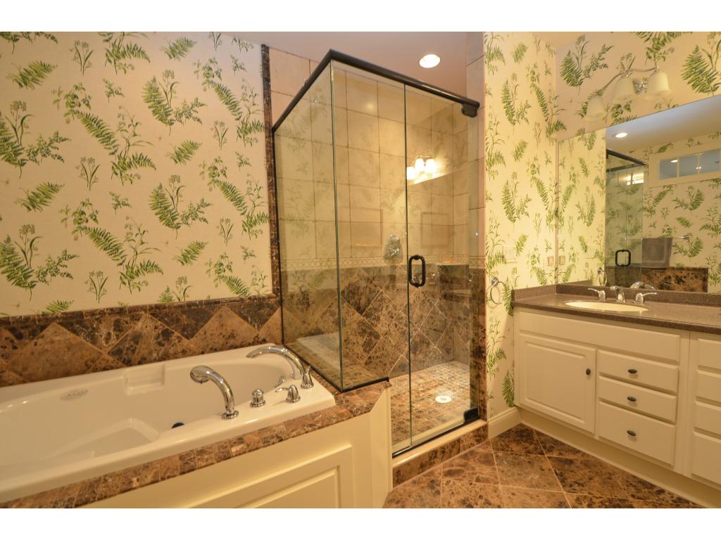 100 Shepard's Cove Road, Unit J2 Kittery, ME 03904 - Photo 22 of 32 Gallery Image 22