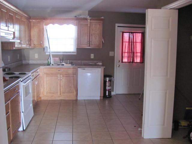 218 Modena Circle Decherd, TN 37324 - Photo 4 of 6 Gallery Image 4