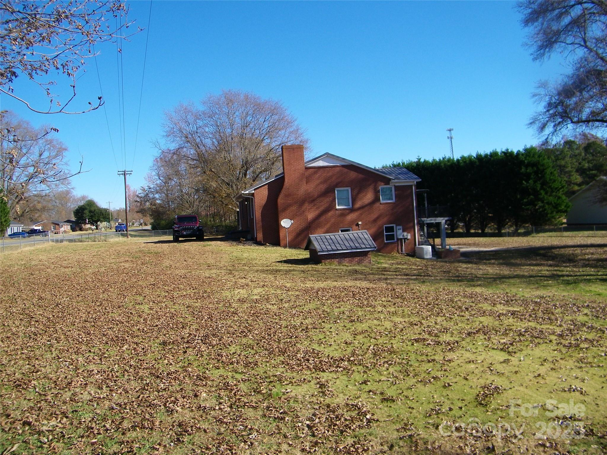 2353 South Post Road Shelby, NC 28152 - Photo 3 of 31 a view of outdoor space with garden