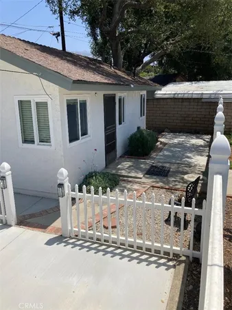 $1,800 | 947 East Cypress Avenue, Glendora, CA 91741