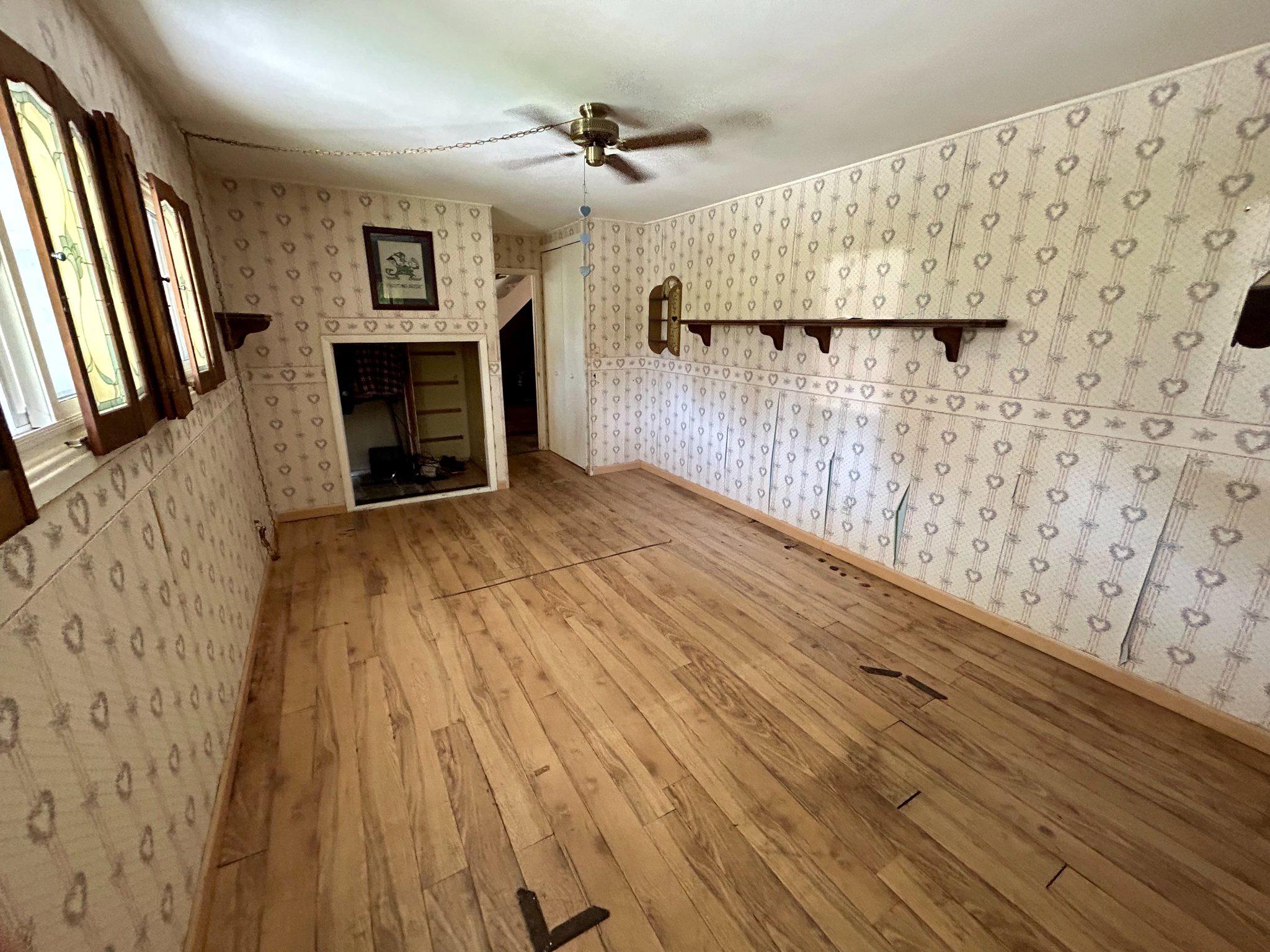 43 Falcon Road Levittown, PA 19056 - Photo 11 of 26