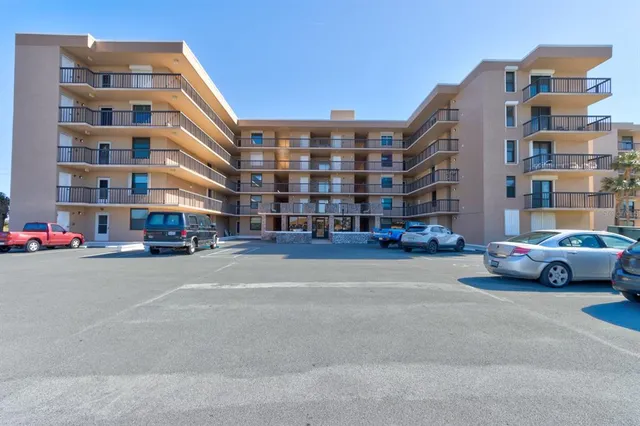 $275,000 | 3370 Ocean Shore Boulevard, Unit 3060, Ormond Beach, FL 32176