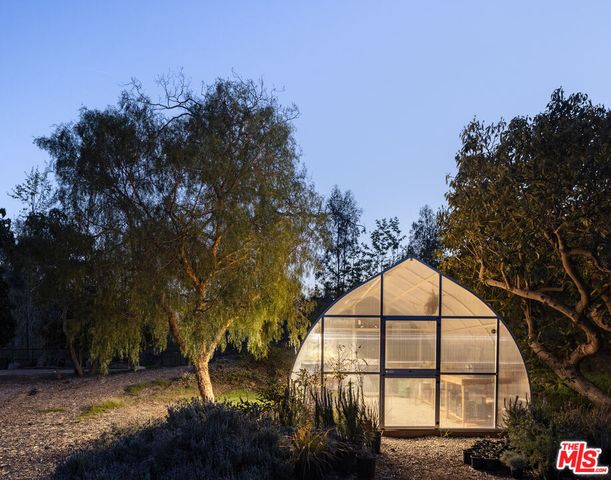 $22,000,000 | 5949 Bonsall Drive, Malibu, CA 90265