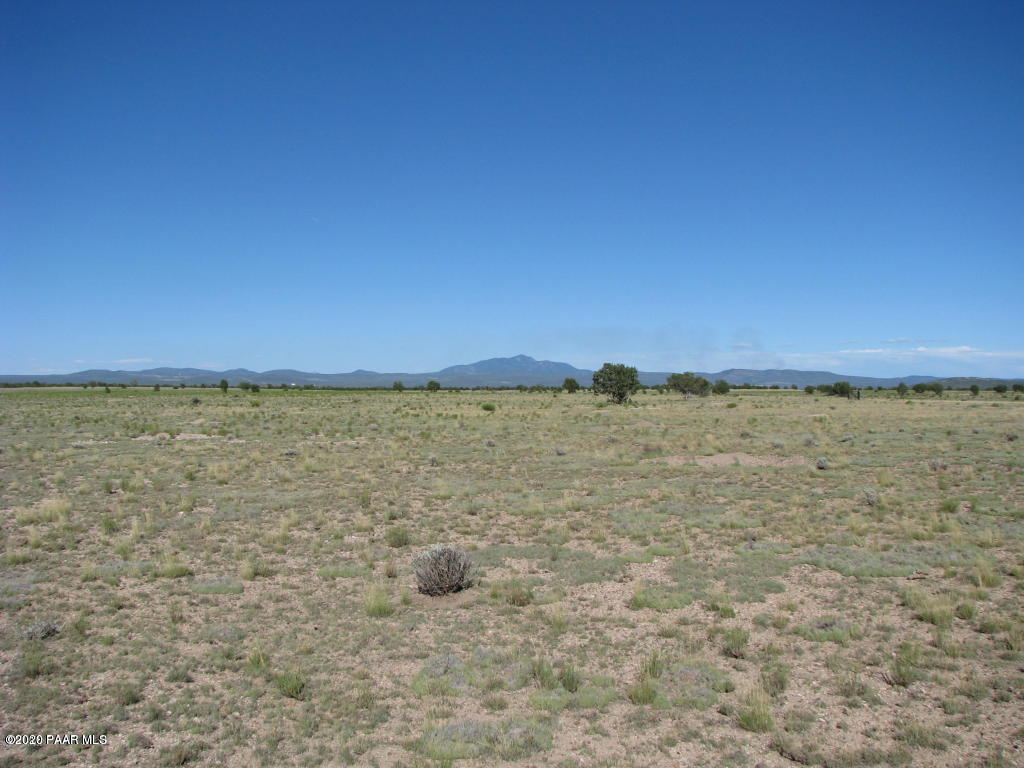 222 Off Of Tanner Road Ash Fork, AZ 86320 - Photo 3 of 6 20180831161515512162000000-o