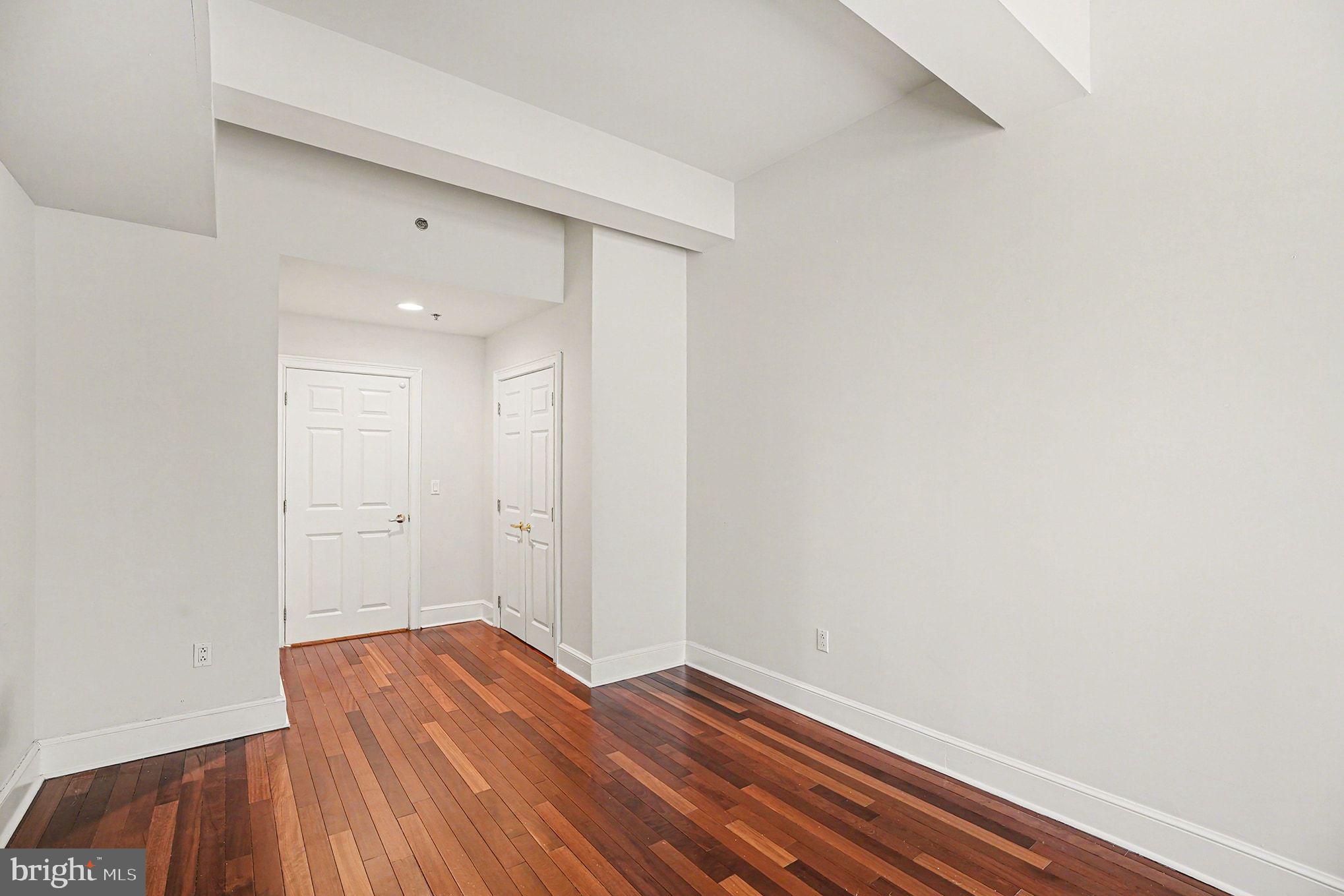 1500 Chestnut Street, Unit 8C Philadelphia, PA 19102 - Photo 15 of 33