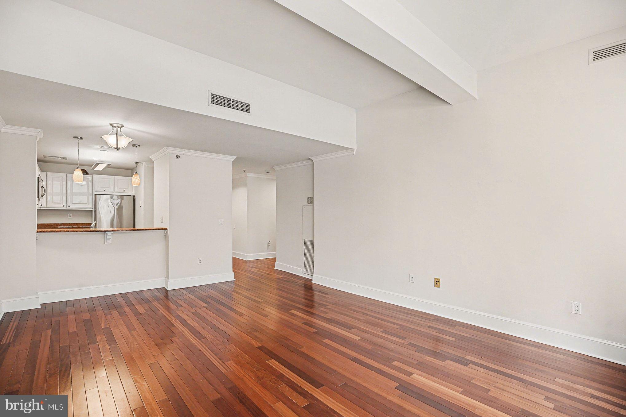 1500 Chestnut Street, Unit 8C Philadelphia, PA 19102 - Photo 18 of 33