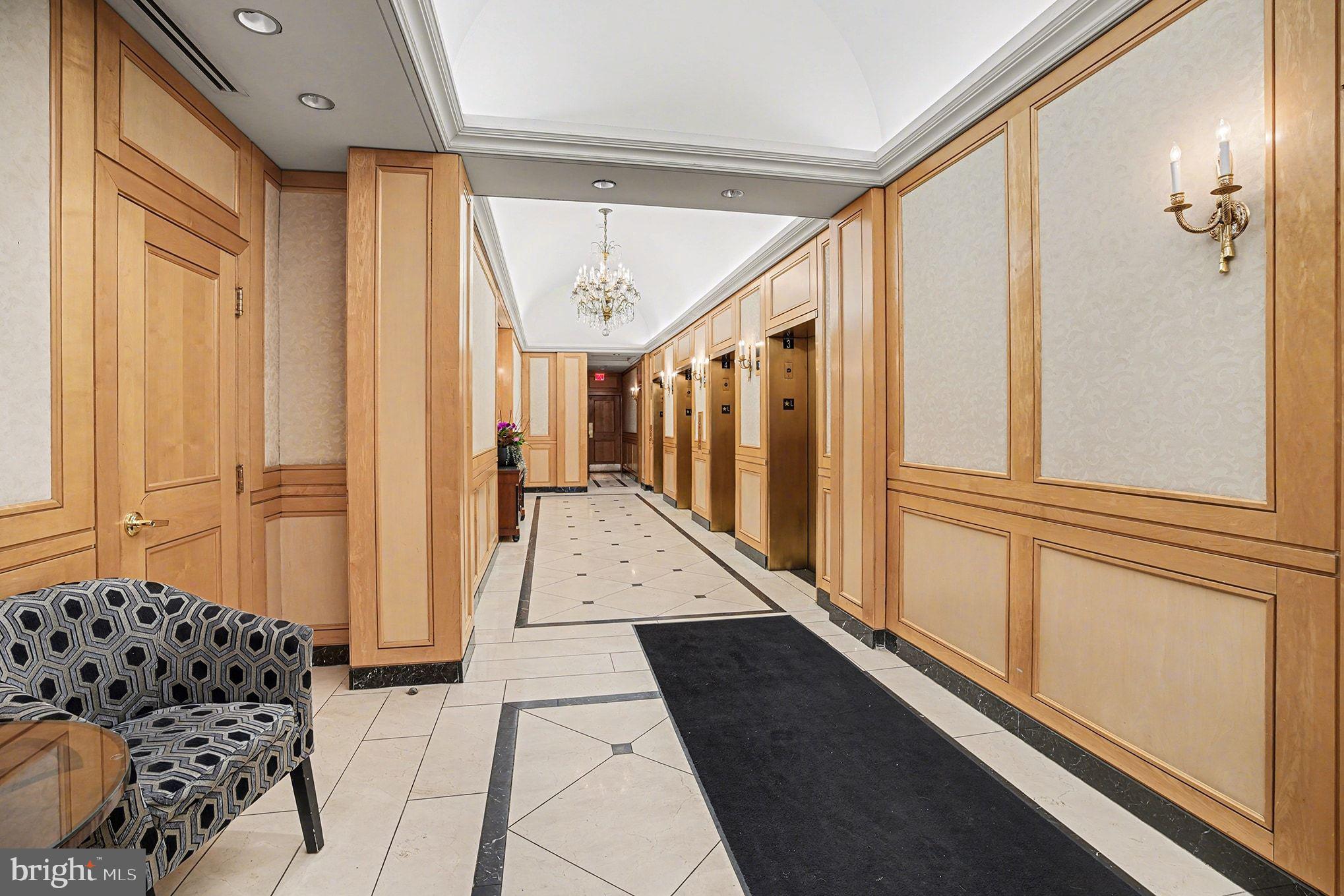1500 Chestnut Street, Unit 8C Philadelphia, PA 19102 - Photo 2 of 33