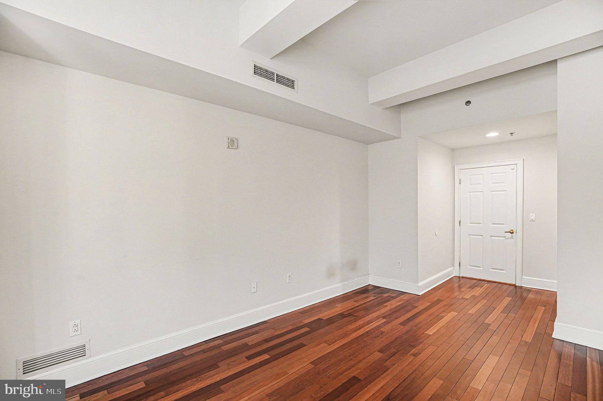 1500 Chestnut Street, Unit 8C Philadelphia, PA 19102 - Photo 22 of 33