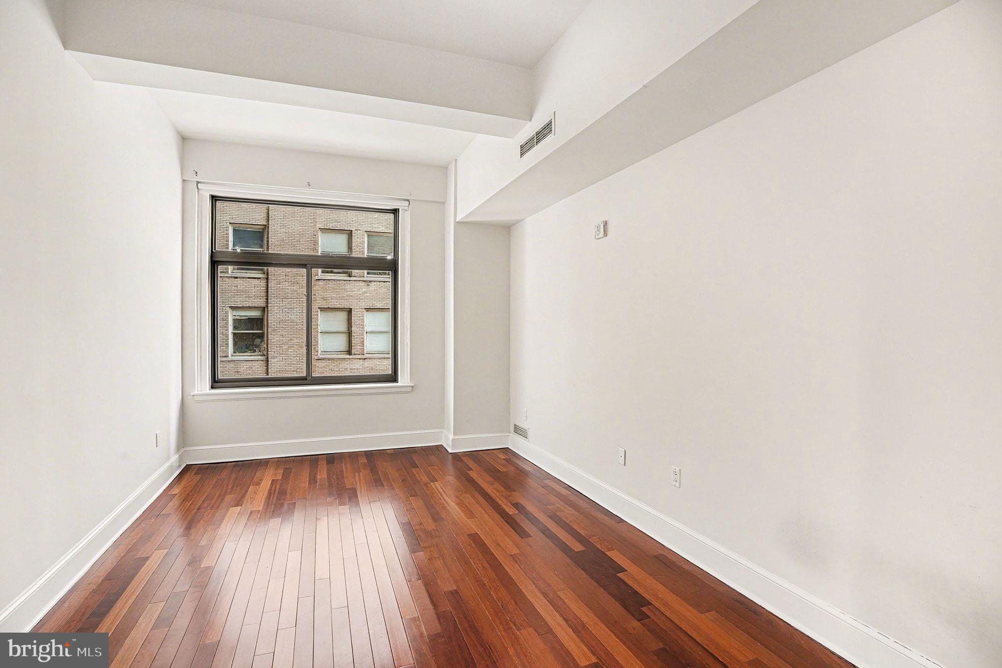 1500 Chestnut Street, Unit 8C Philadelphia, PA 19102 - Photo 23 of 33