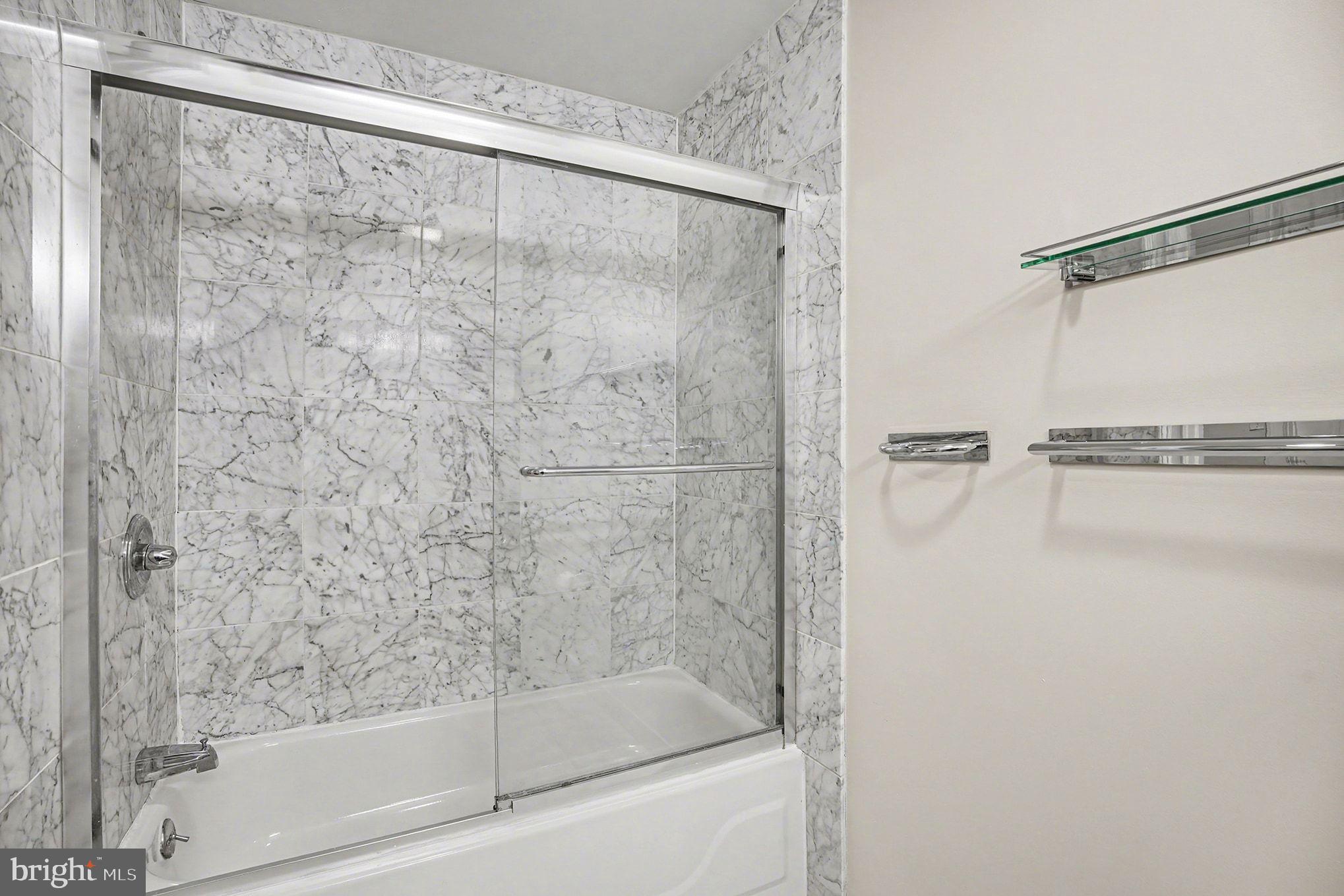 1500 Chestnut Street, Unit 8C Philadelphia, PA 19102 - Photo 26 of 33