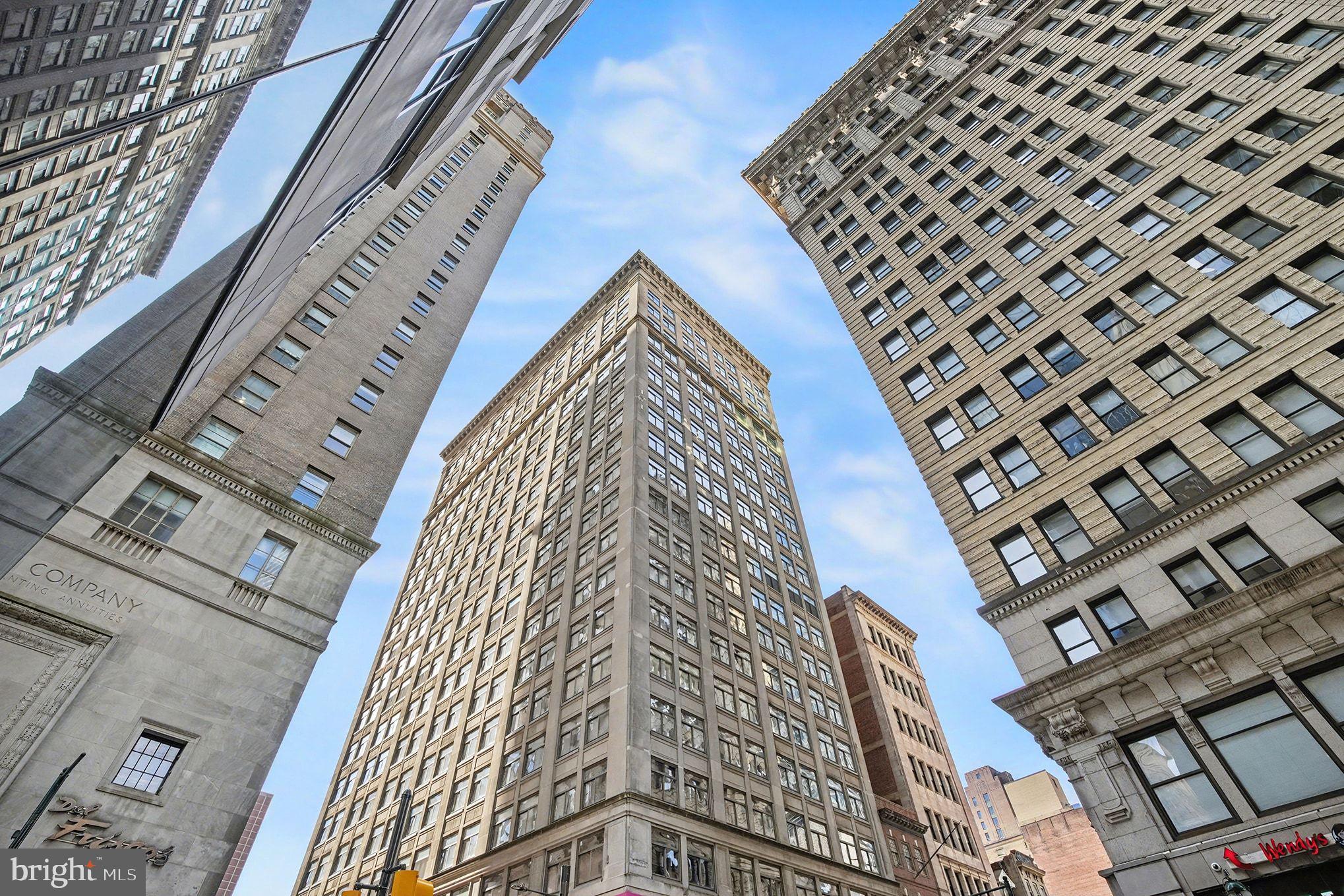 1500 Chestnut Street, Unit 8C Philadelphia, PA 19102 - Photo 32 of 33