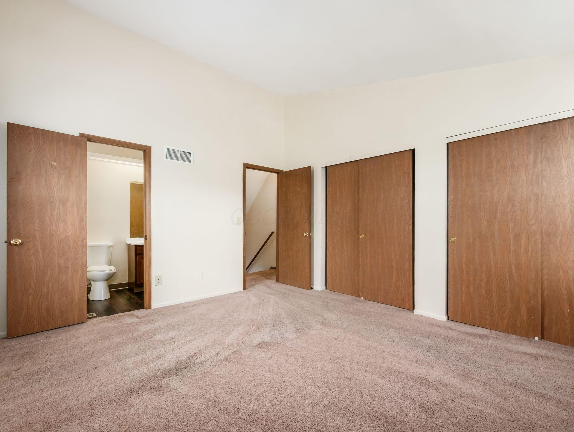2391 Bethel Road Columbus, OH 43220 - Photo 20 of 32 022_e12b_N 2391 Bethel Rd 065