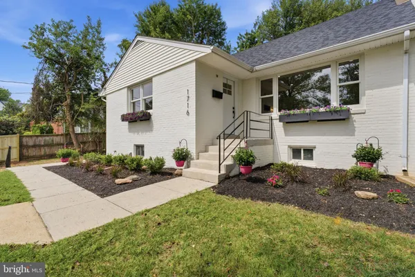 $1,675,000 | 1716 Macon Street, McLean, VA 22101