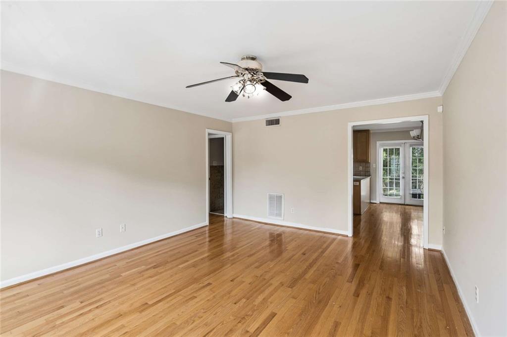 1101 Collier Road Northwest, Unit R3 Atlanta, GA 30318 - Photo 6 of 27 Gallery Image 6