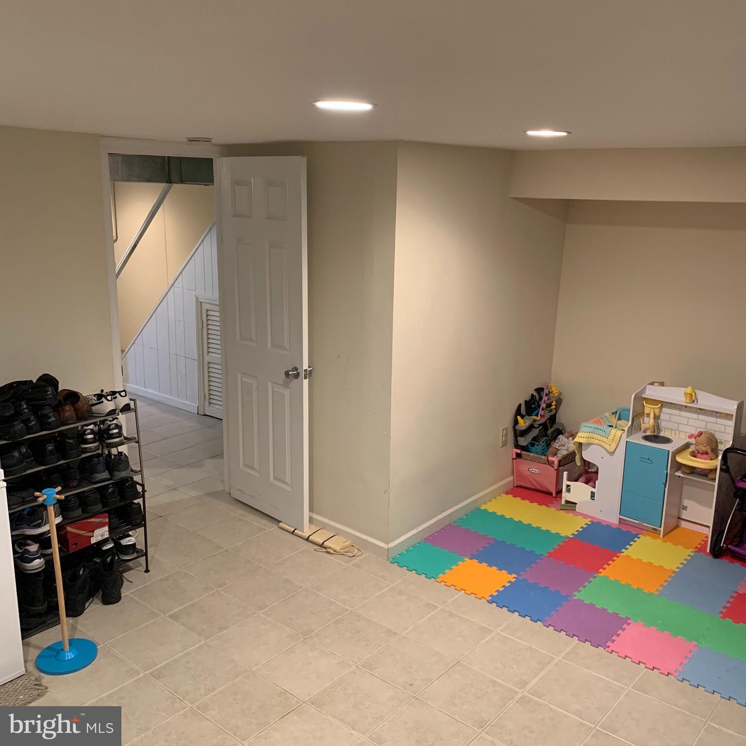 3138 Derry Road Philadelphia, PA 19154 - Photo 19 of 28 Gallery Image 19