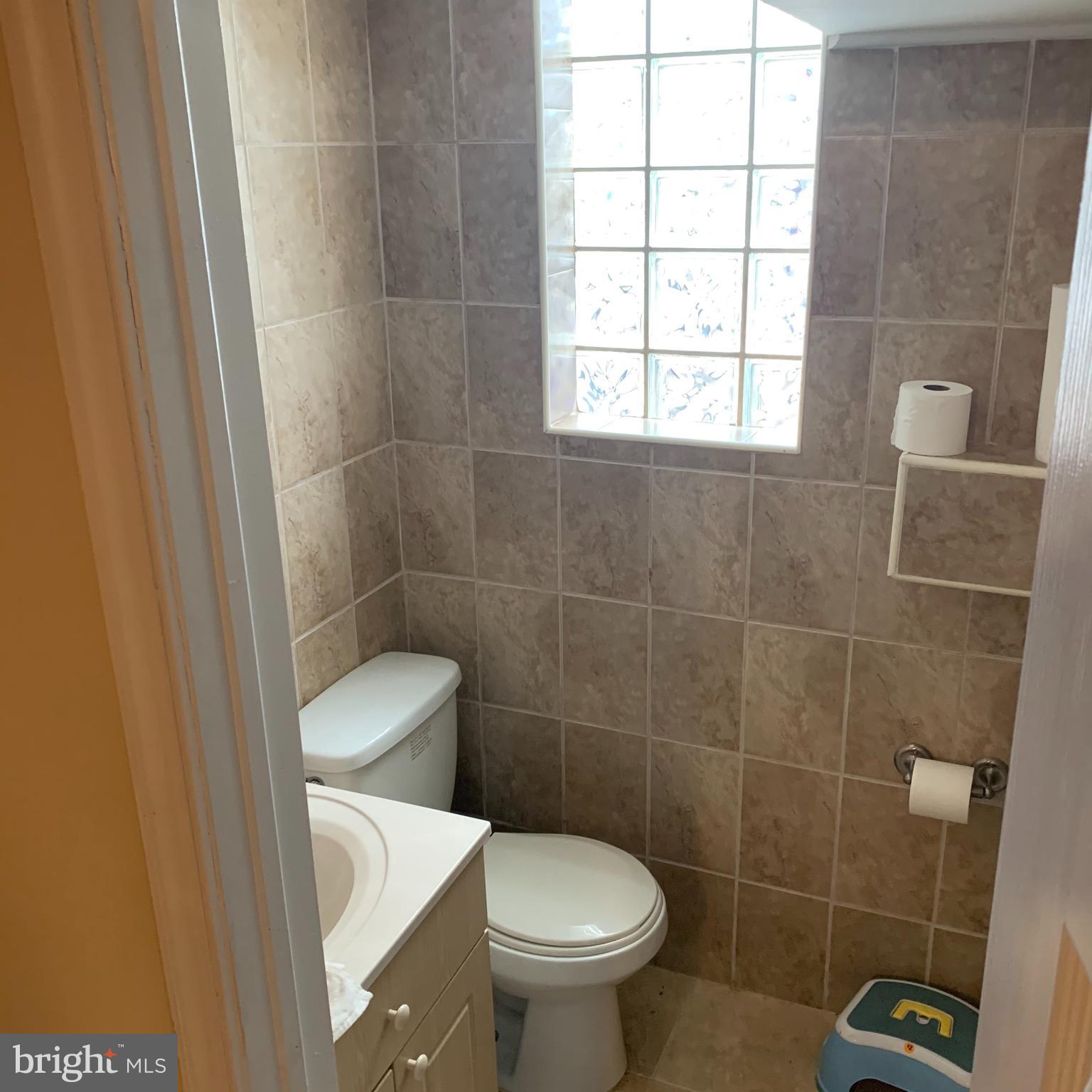 3138 Derry Road Philadelphia, PA 19154 - Photo 21 of 28 Gallery Image 21