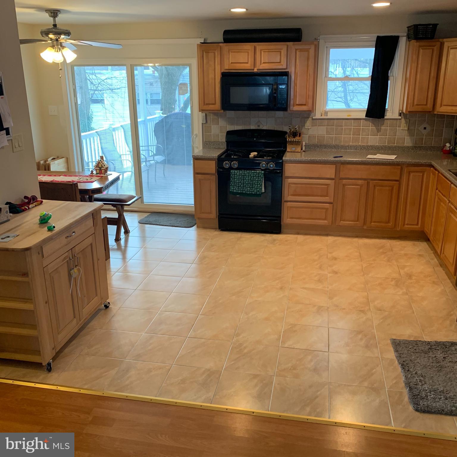 3138 Derry Road Philadelphia, PA 19154 - Photo 6 of 28 Gallery Image 6