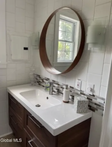 $589,900 | 462 Glen Street, Glens Falls, NY 12801