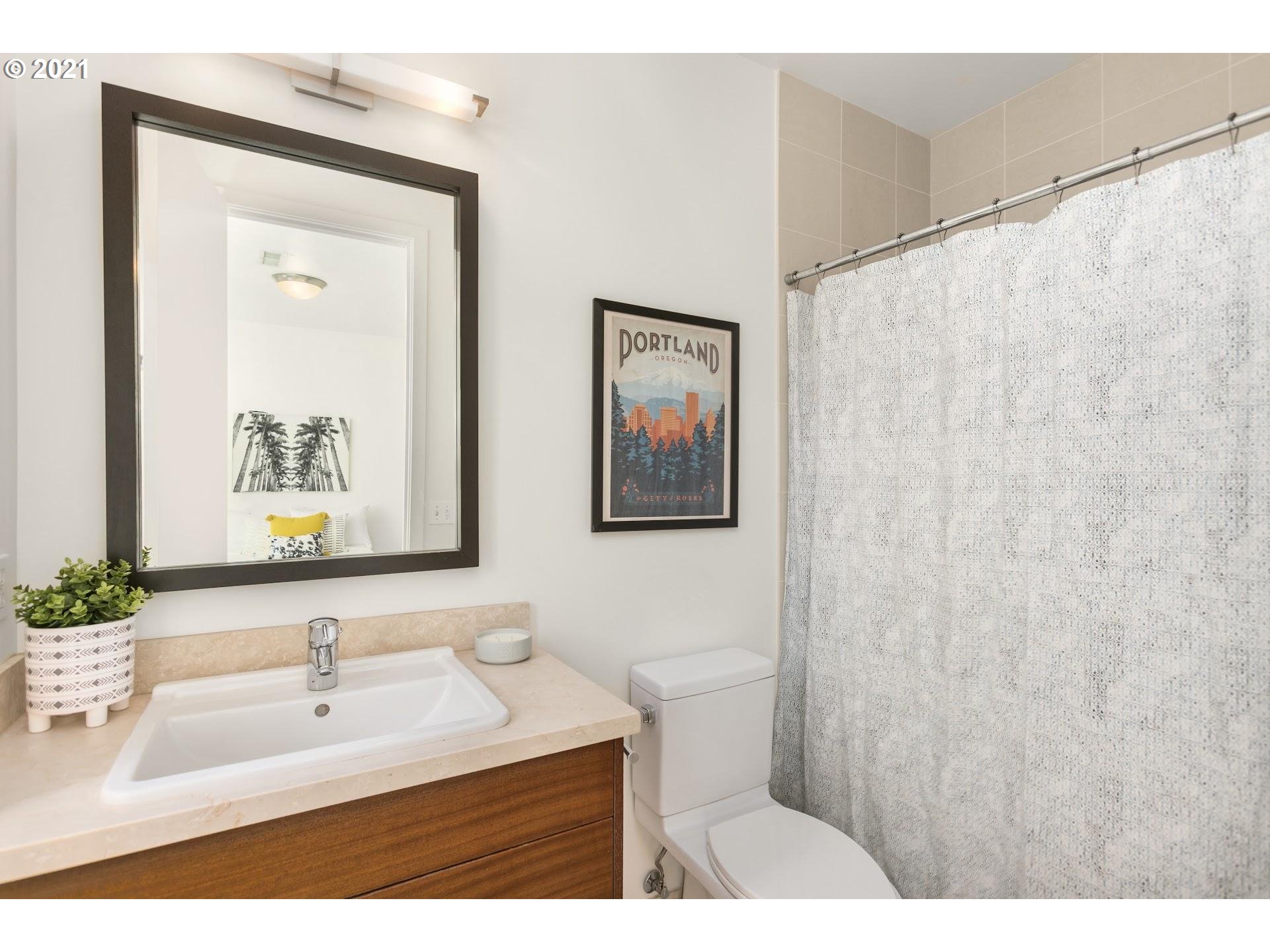 1652 Northwest Riverscape Street Portland, OR 97209 - Photo 19 of 30 Gallery Image 19