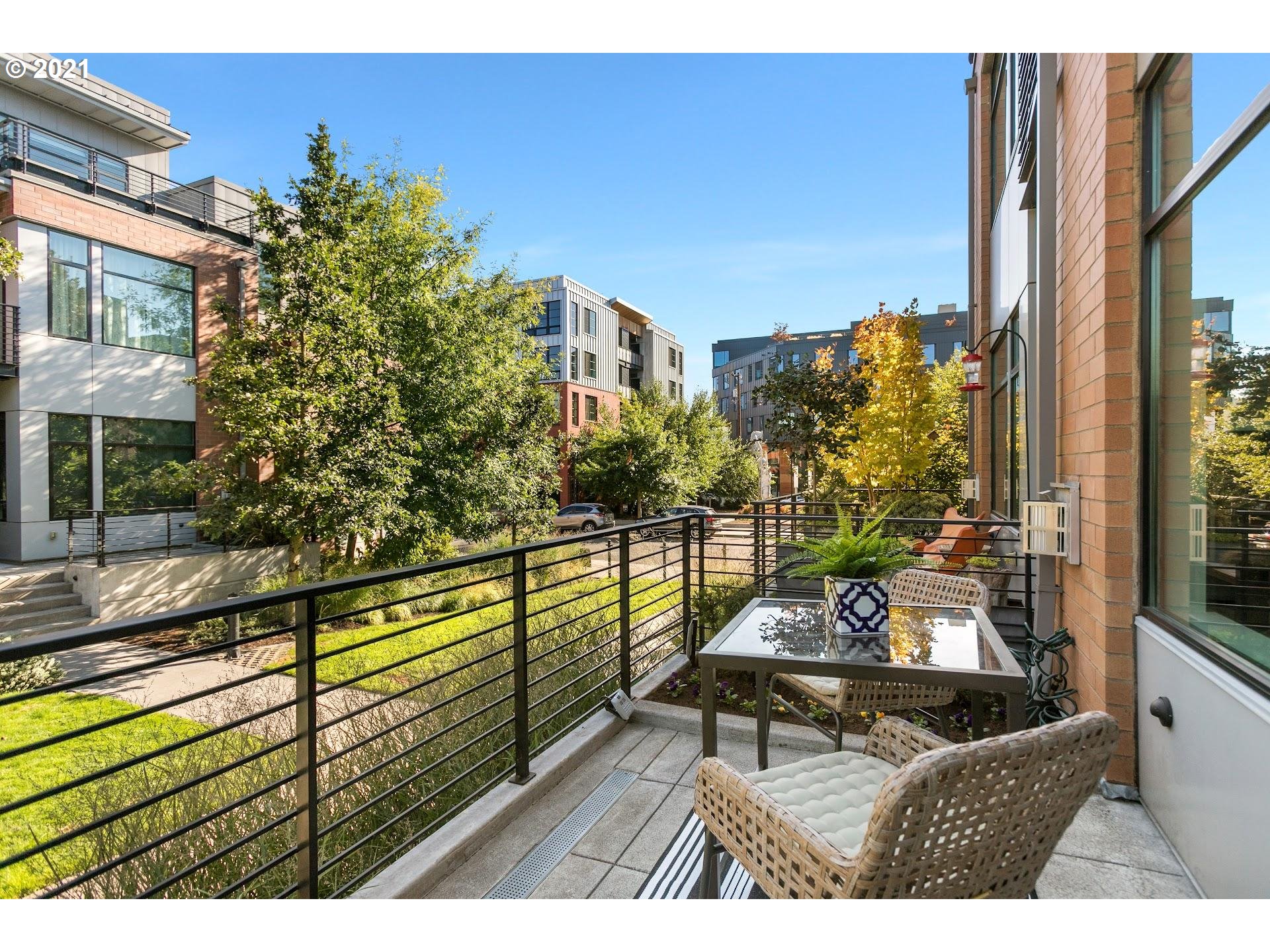 1652 Northwest Riverscape Street Portland, OR 97209 - Photo 22 of 30 Gallery Image 22