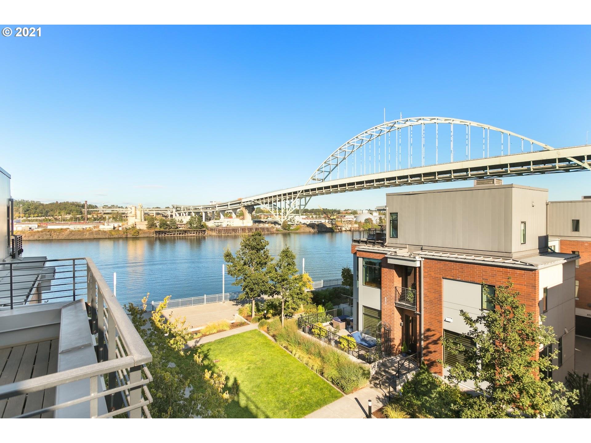 1652 Northwest Riverscape Street Portland, OR 97209 - Photo 24 of 30 Gallery Image 24