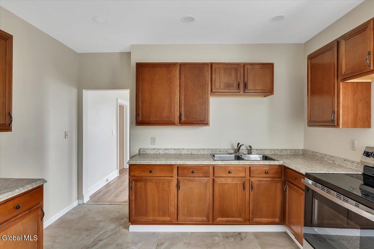 39 111th Street Troy, NY 12182 - Photo 14 of 31 15-P1609472