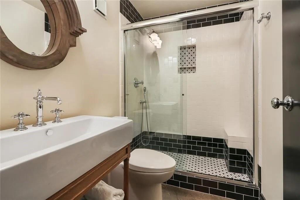 920 Poeyfarre Street, Unit 133 New Orleans, LA 70130 - Photo 7 of 9