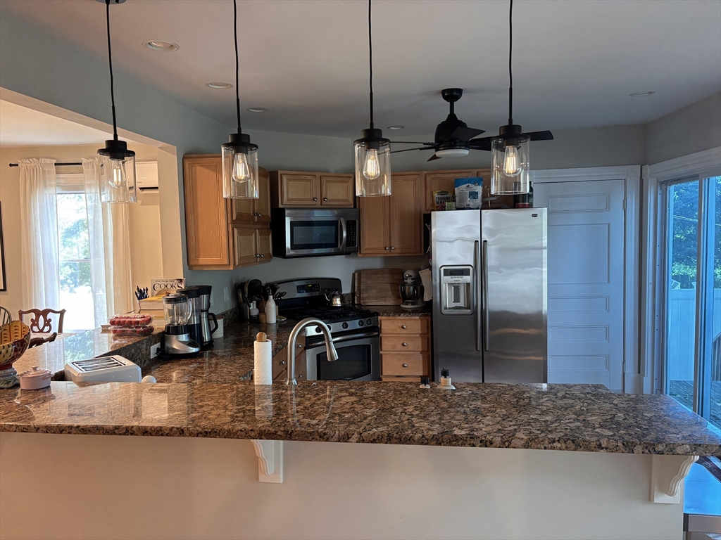 20 Robinwood Road Dedham, MA 02026 - Photo 7 of 17