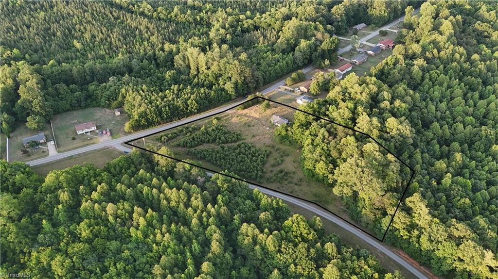 544 Brooks Road Reidsville, NC 27320 - Photo 4 of 12