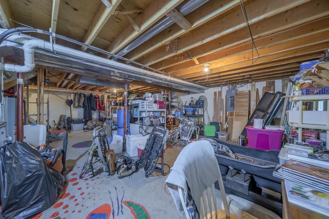 1982 Southgate Drive Lake Summerset, IL 61019 - Photo 23 of 33 a view of a room with gym equipment
