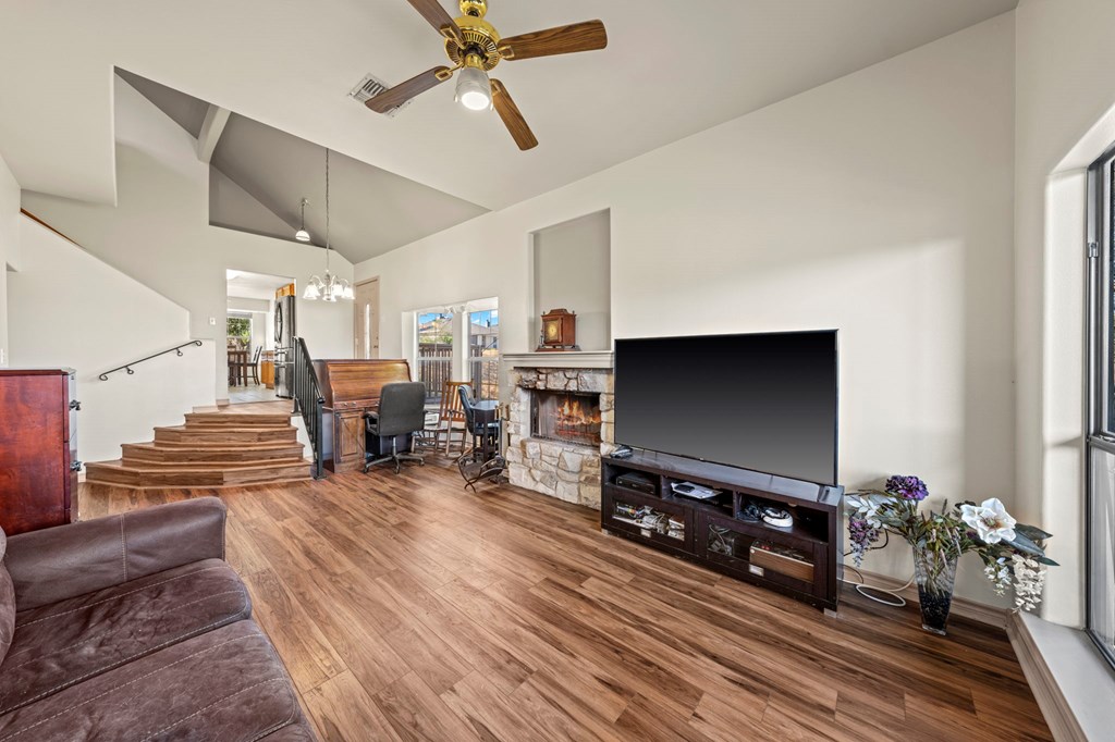 2115 Vista Ridge Drive Kerrville, TX 78028 - Photo 5 of 26