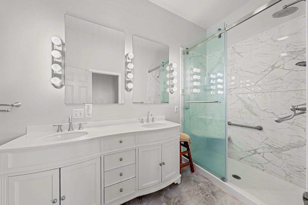 2115 Vista Ridge Drive Kerrville, TX 78028 - Photo 9 of 26