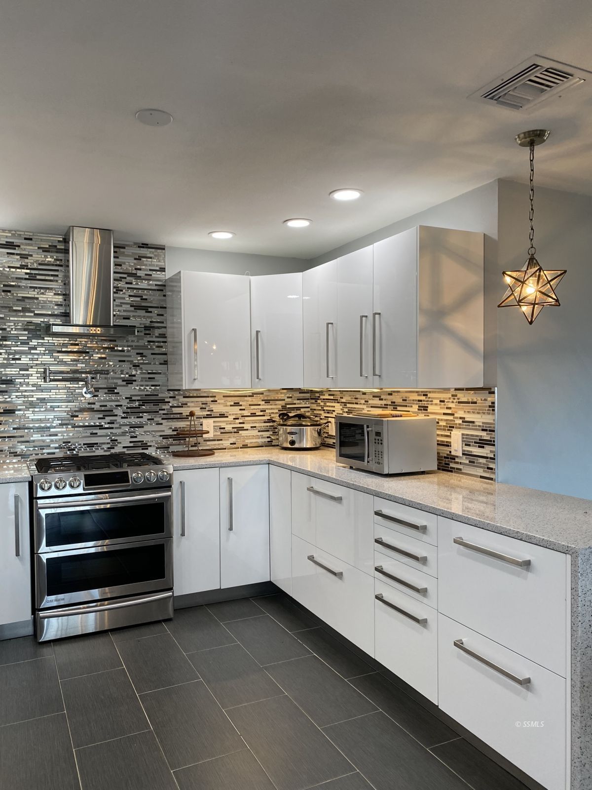 2461 Catalina Lane Ridgecrest, CA 93555 - Photo 12 of 47 Gallery Image 12