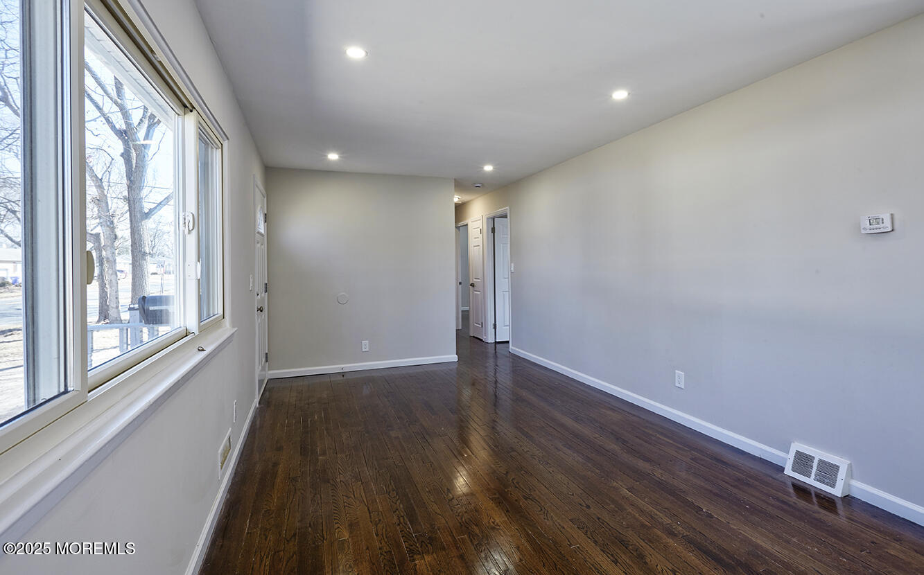 516 Midstreams Road Brick, NJ 08724 - Photo 7 of 25 15 72
