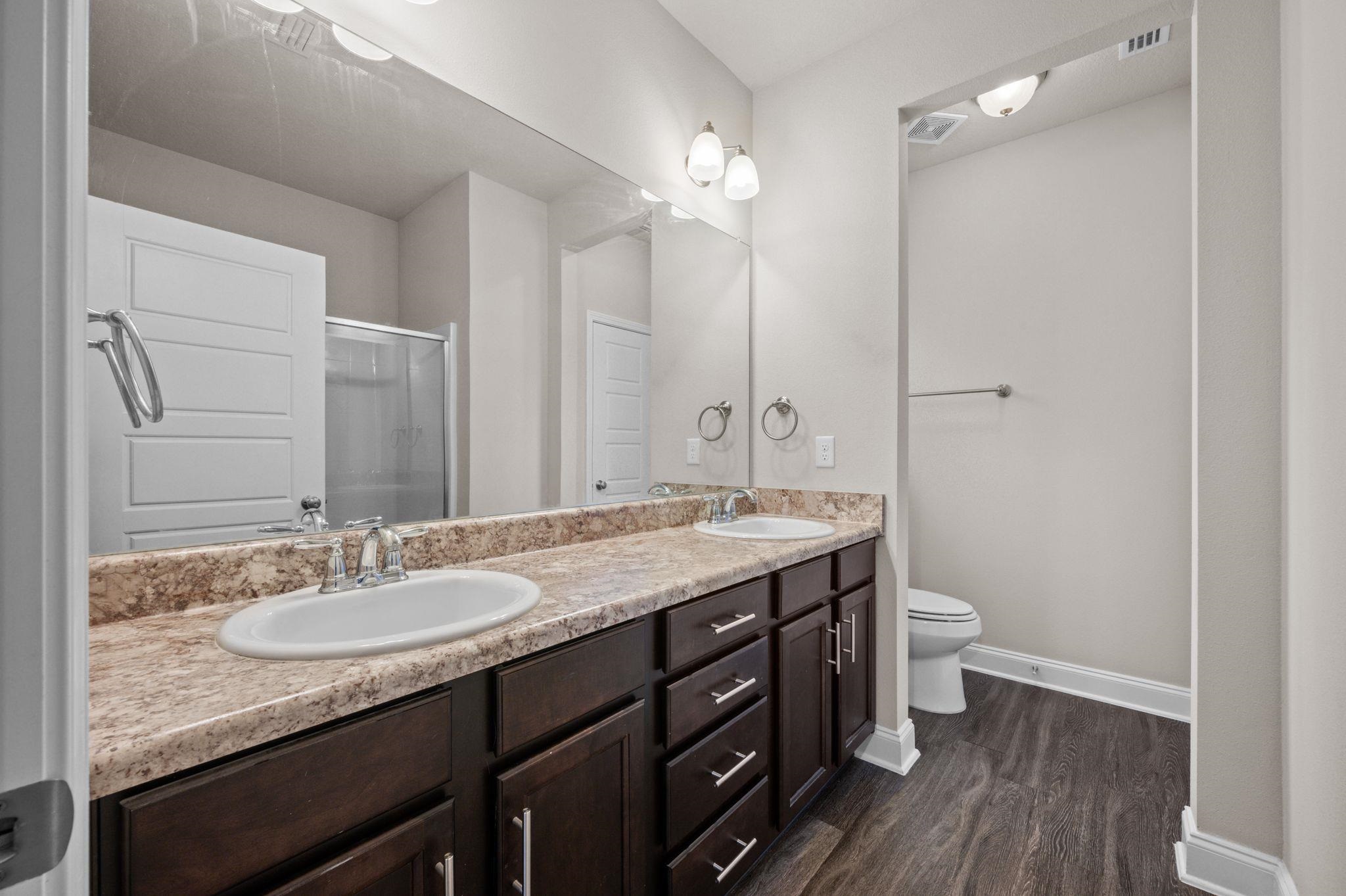 6903 Spaniel Drive, Unit B Daphne, AL 36527 - Photo 16 of 28 Bathroom