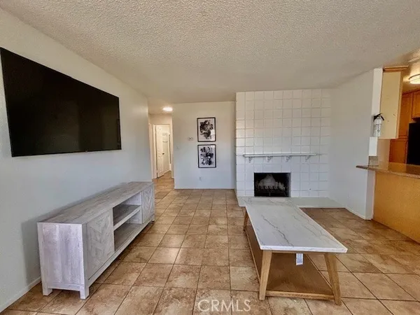 $3,595 | 17102 Emerald Lane, Unit 1, Huntington Beach, CA 92647