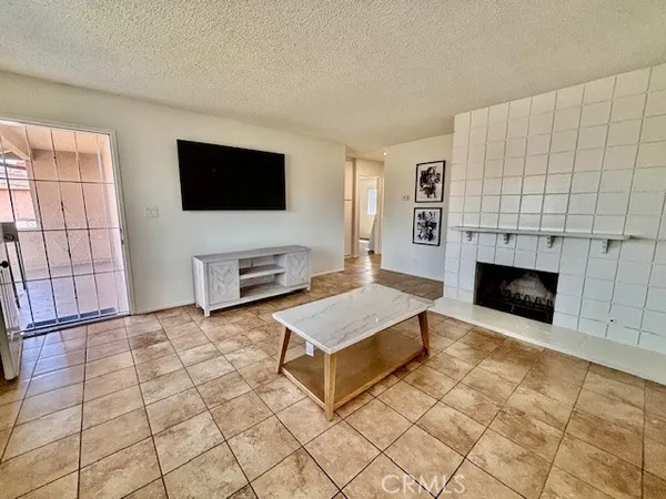 $3,595 | 17102 Emerald Lane, Unit 1, Huntington Beach, CA 92647