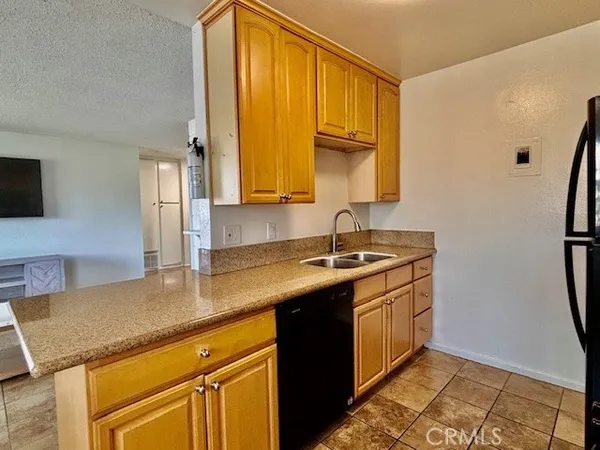 $3,595 | 17102 Emerald Lane, Unit 1, Huntington Beach, CA 92647