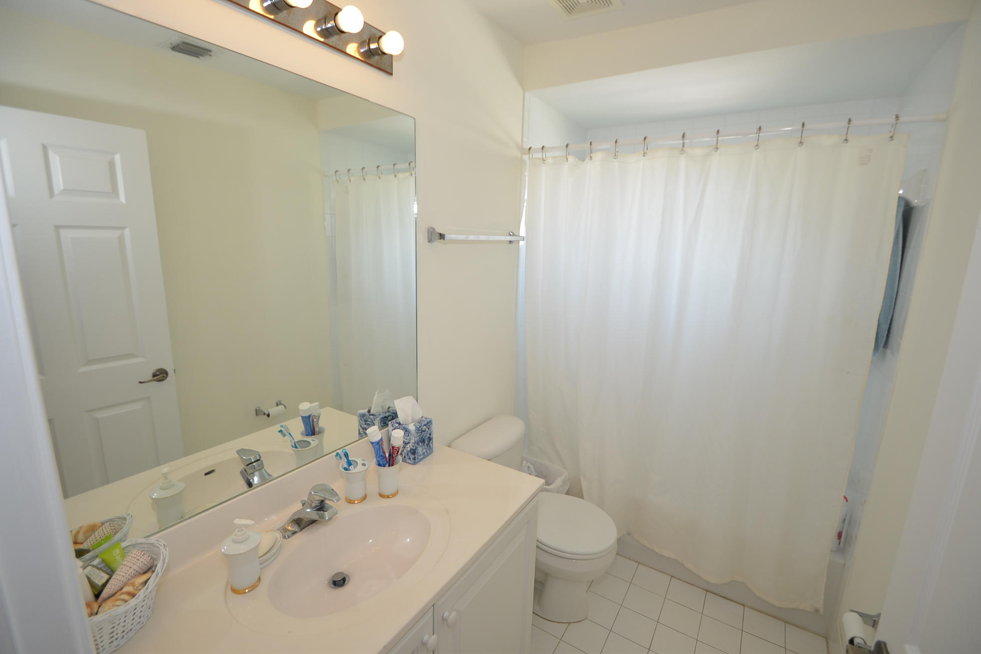 8517 Vía D Oro Boca Raton, FL 33433 - Photo 20 of 32 DSC_7411