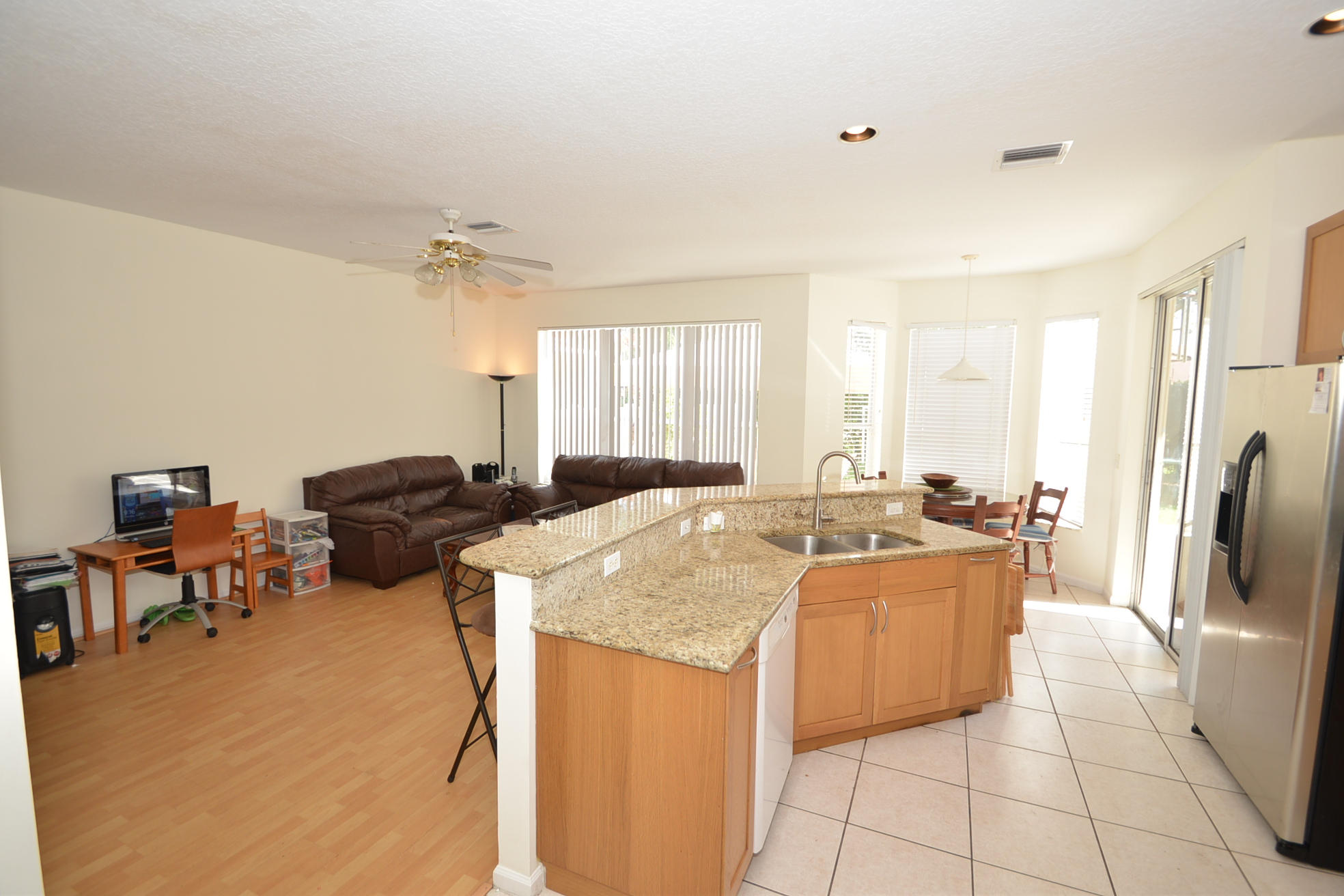 8517 Vía D Oro Boca Raton, FL 33433 - Photo 23 of 32 DSC_7416