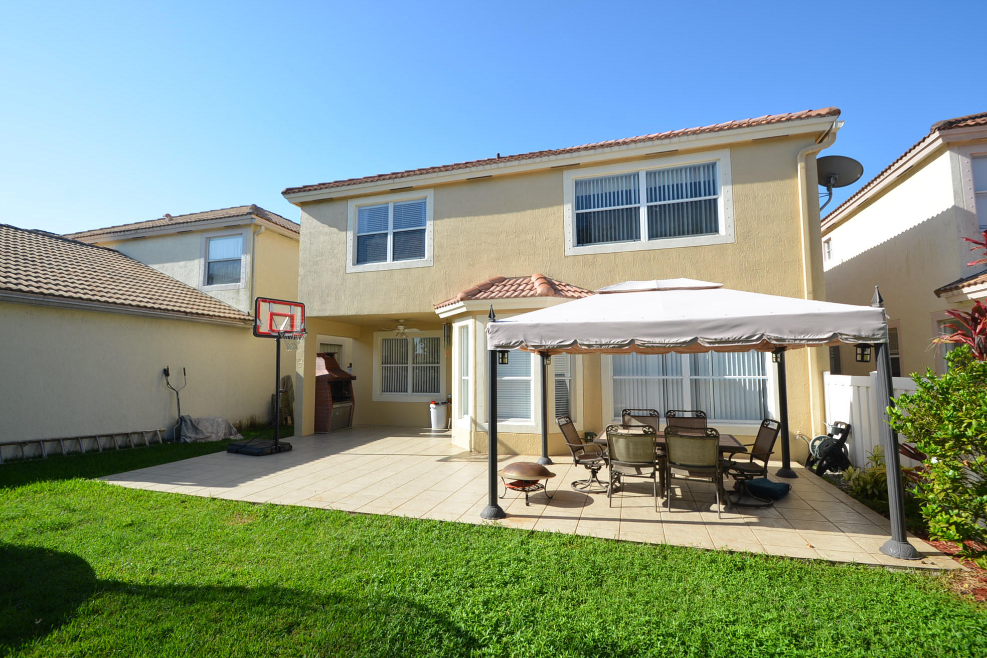 8517 Vía D Oro Boca Raton, FL 33433 - Photo 10 of 32 DSC_7393