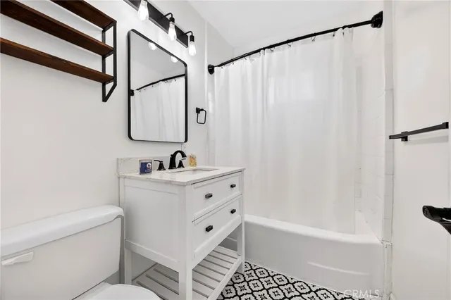 $819,900 | 2337 249th Street, Lomita, CA 90717