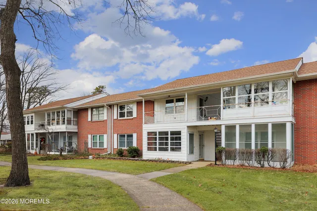 $143,900 | 41 G Cambridge Court, Lakewood, NJ 08701