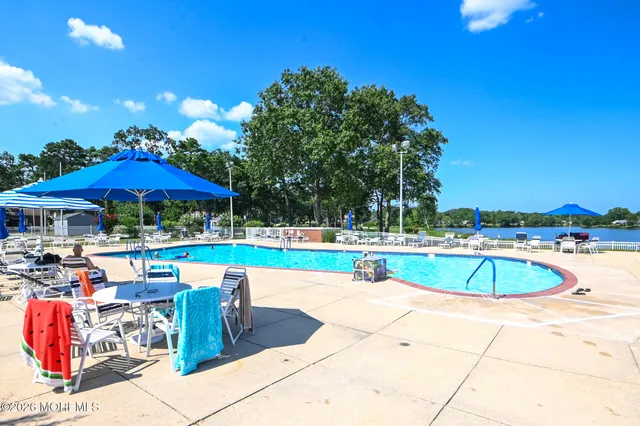 $143,900 | 41 G Cambridge Court, Lakewood, NJ 08701