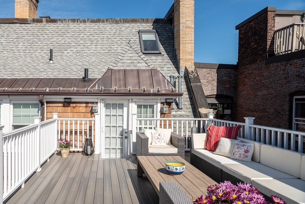 178 Naples Road, Unit 2 Brookline, MA 02446 - Photo 10 of 10 Gallery Image 10